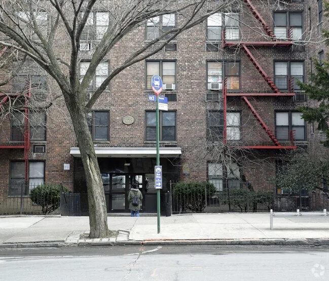 The Bronx apartment building where Alex and Daniel grew up